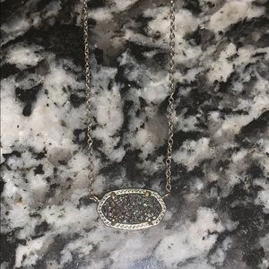 Kendra Scott necklace